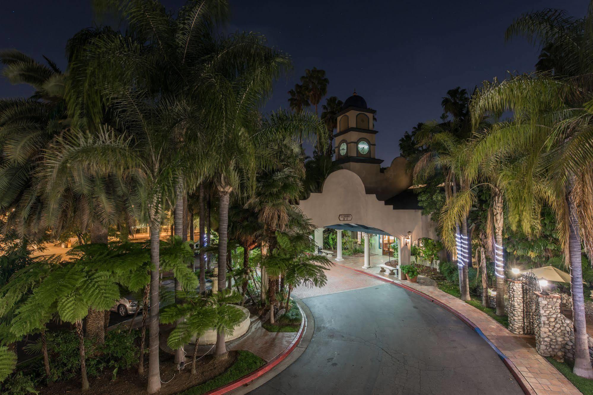 Vanllee Hotel Covina Exterior photo